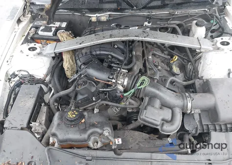 2013 Ford Mustang V6 из США, поврежденный, VIN 1ZVBP8EM2D5203685